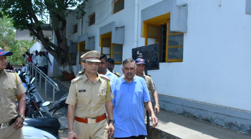 *अशोक खरात प्रकरणात नामकर्ण आवारे यांना अखेर अटक; पोलीस कोठडीतून न्यायालय कोठडी, न्यायालयीन कोठडीतून पोलीस कोठडीत खरातची वरात* 