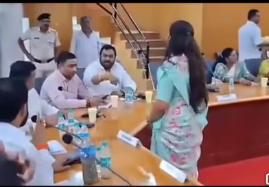 सभागृहात शिवीगाळ… मग गुन्हा कुणावर?  महापालिकेचे सभागृह की शिवीगाळीचा अड्डा? नाशिकच्या राजकारणाची लाजिरवाणी अधोगती!